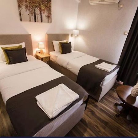 Hotel Garni Ideal Podgorica Kültér fotó